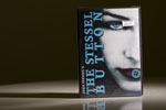 Stessel's Button (DVD and Gimmick) by John Stessel 